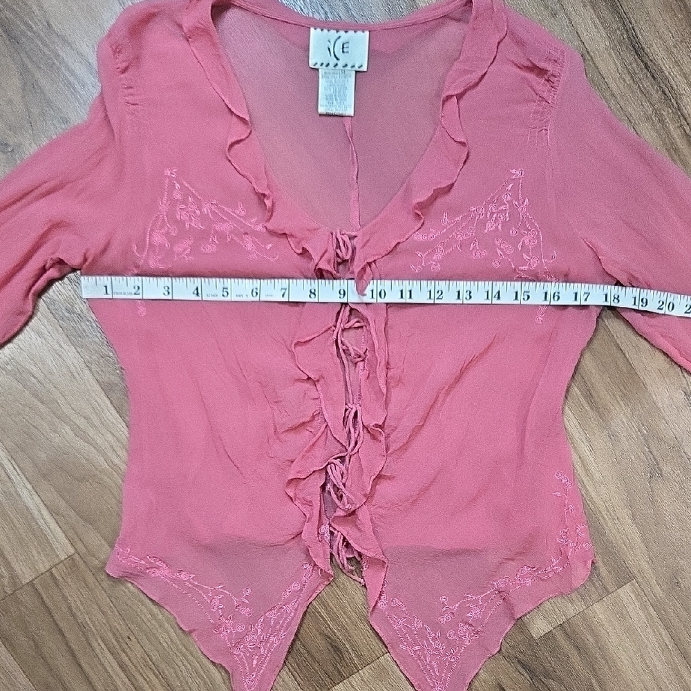 VINTAGE SALMON PINK SHEER RUFFLE 90s / Y2K LONG SLEEVE FRONT TIE SILK BLOUSE - Picture 11 of 16